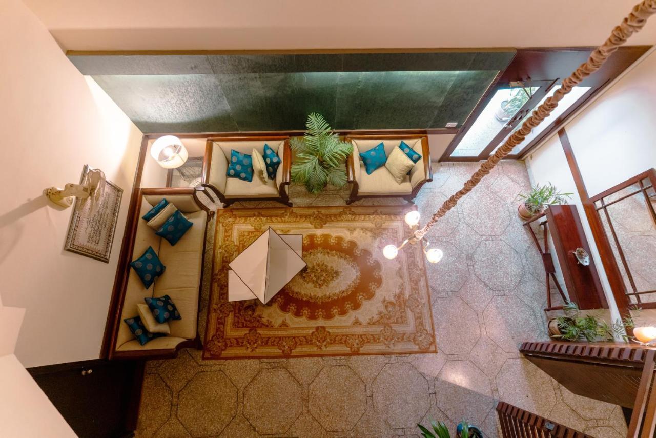 Vip House Hotel Peshawar Bagian luar foto
